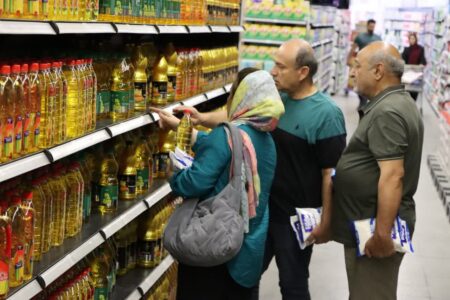 بازار آرام و پایدار کالاهای اساسی؛ خرید عادی و بدون دغدغه مردم در همدان