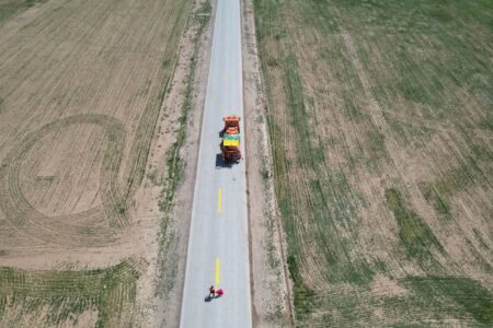 اجرای بیش از هزار کیلومتر خط‌کشی در محورهای مواصلاتی استان همدان