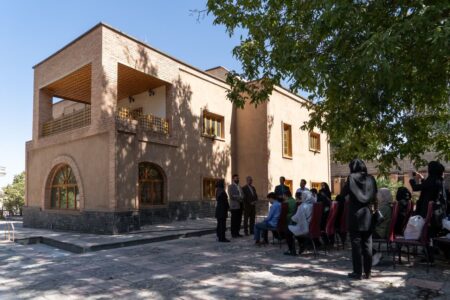 نخستین پاراتور نابینایان در موزه تاریخ پزشکی همدان برگزار شد