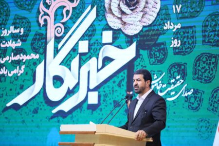 خبرنگاران پرچمداران امید و اعتماد در جامعه‌اند