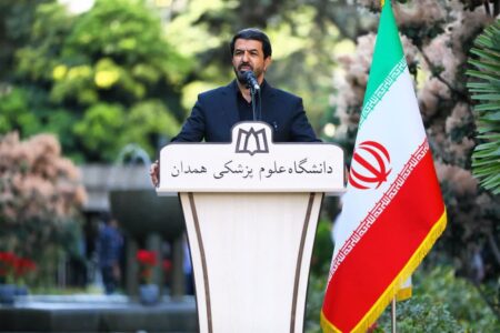 آرامگاه بوعلی و باباطاهر باید به مراکز تحول فکری و علمی تبدیل شوند