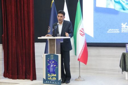 غلامرضا بکتاش شاعری که عشق به کودکان را بر هر موقعیتی ترجیح داد