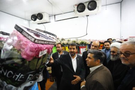 افتتاح بزرگ‌ترین گلخانه گل‌های شاخه‌بریده غرب کشور با حضور استاندار همدان