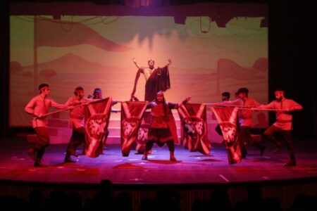 نمایش «هیولاکش»؛ ۱۱۰ دقیقه میخکوب شُو