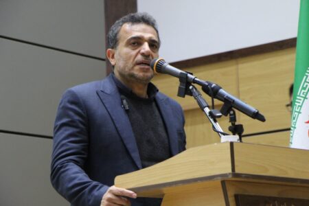 تکمیل زنجیره ارزش، اصلاح حکمرانی و اجرای قانون ۱۵ درصد تسهیلات، نجات‌بخش کشاورزی است