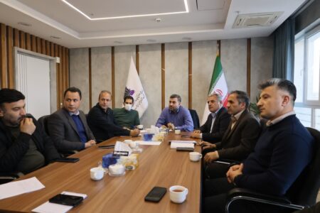 برگزاری نشست مشترک مدیرعامل شرکت شهرک‌های صنعتی استان همدان با هیئت‌مدیره شرکت خدماتی شهرک صنعتی بهاران