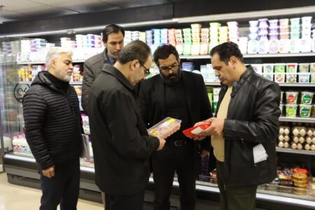 نظارت شبانه‌روزی بر بازار در تمامی شهرستان‌های استان همدان/ با اخلالگران برخورد می‌کنیم