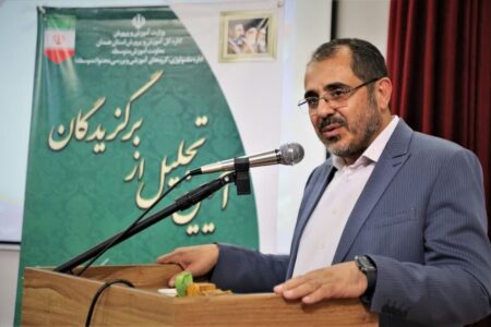 جشنواره نوآوری در فرآیند یادگیری، فرصتی برای تبلور ایدههای خلاقانه معلمان است