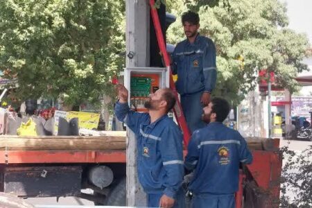 اجرای پایلوت طرح توسعه پایداری برق پشتیبان تقاطع‌های منتخب شهر همدان